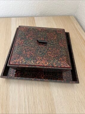 Japanese Tsugaru-nuri lacquerwarDecorative Lidded Serveware Tray in Red and Blac